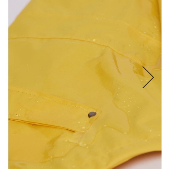 Talon Xs & S Yellow Detachable Hood Raincoat NWT - Picture 5 of 12